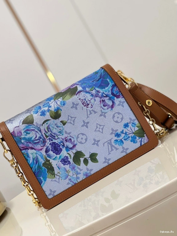 LOUIS DAUPHINE VUITTON MM 0513